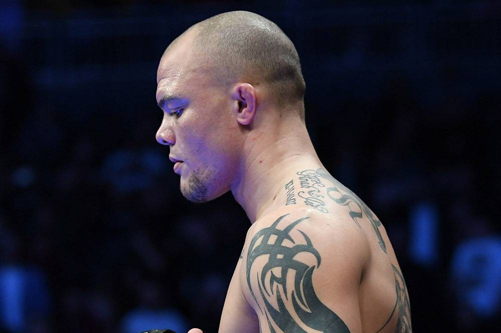 Смит: «Раньше не пересматривал бои, а схватку с Джонсом смотрел уже 9 раз»