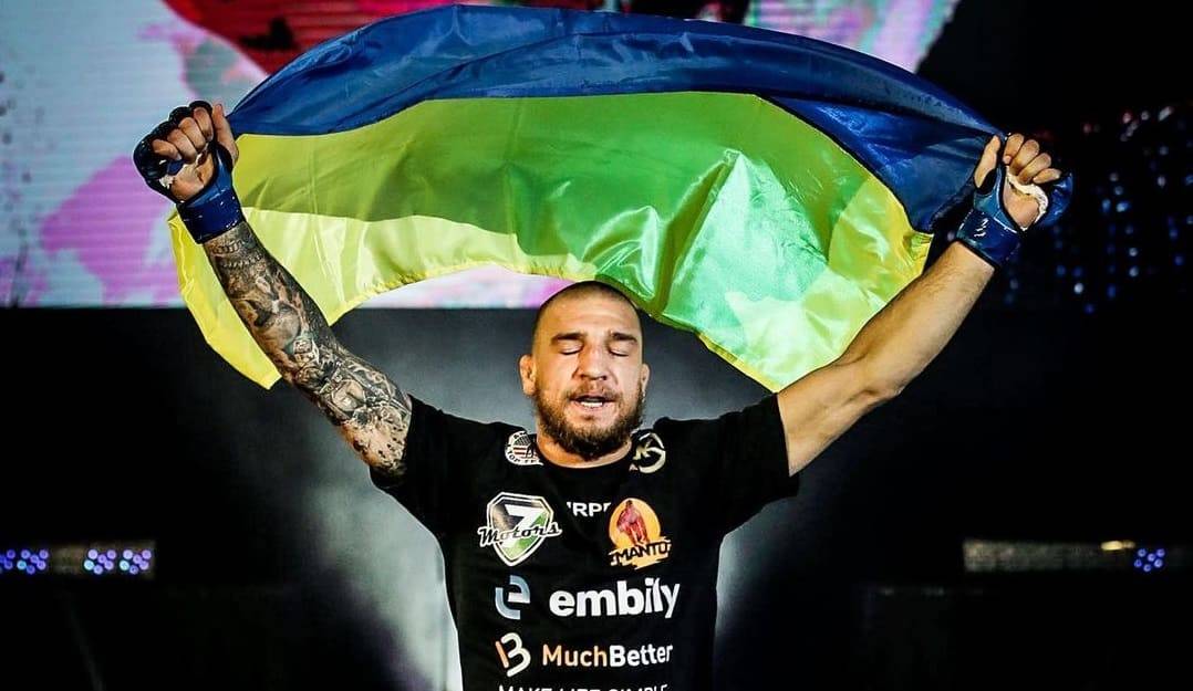 Дали UFC? Амосов одержал убедительную победу в первом раунде