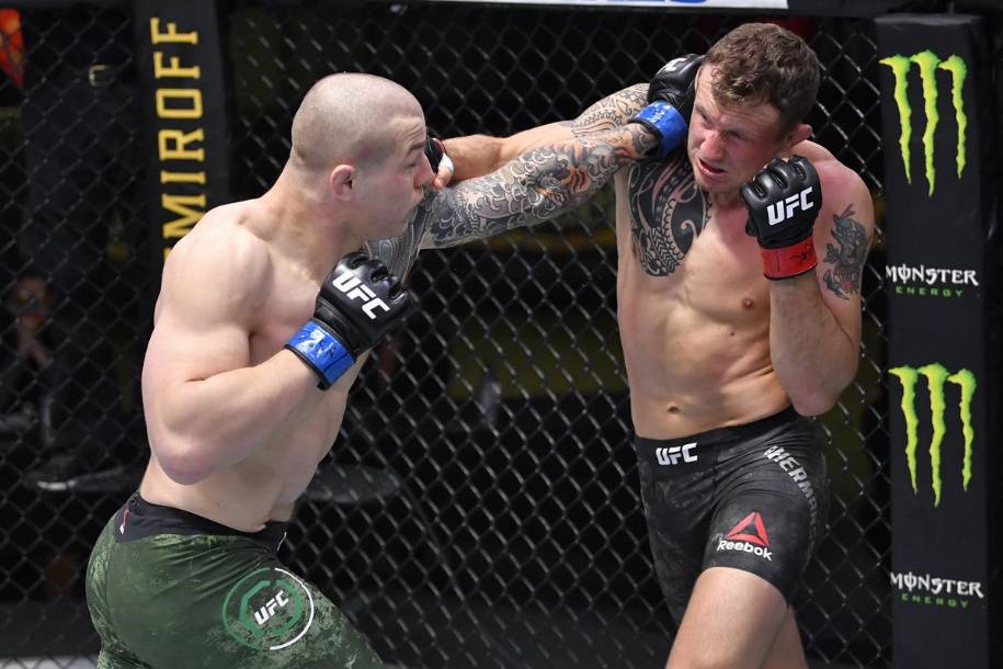 Веттори победил Херманссона решением судей. Результаты турнира UFC on ESPN 19