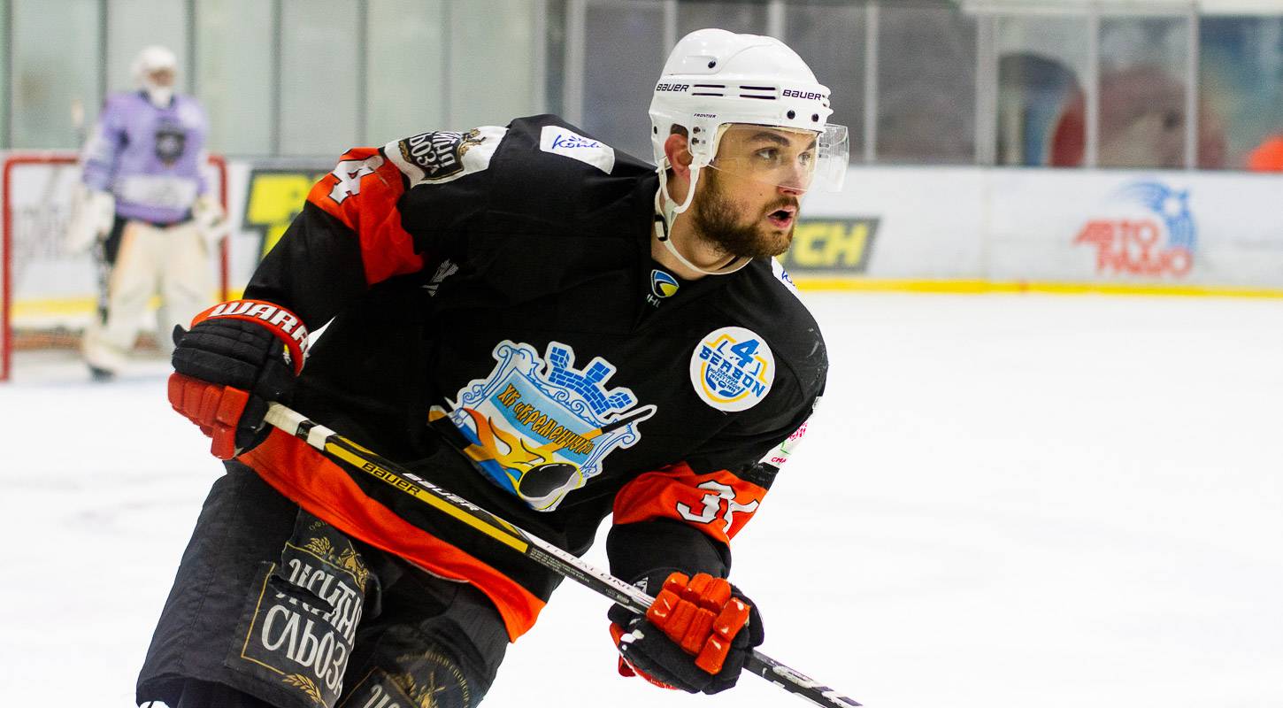 «Кременчуг» отзаявил защитника и нападающего