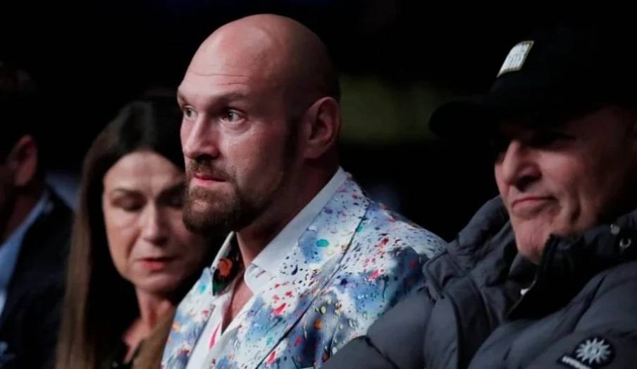 Фьюри – журналисту: «Приведи себя в форму»