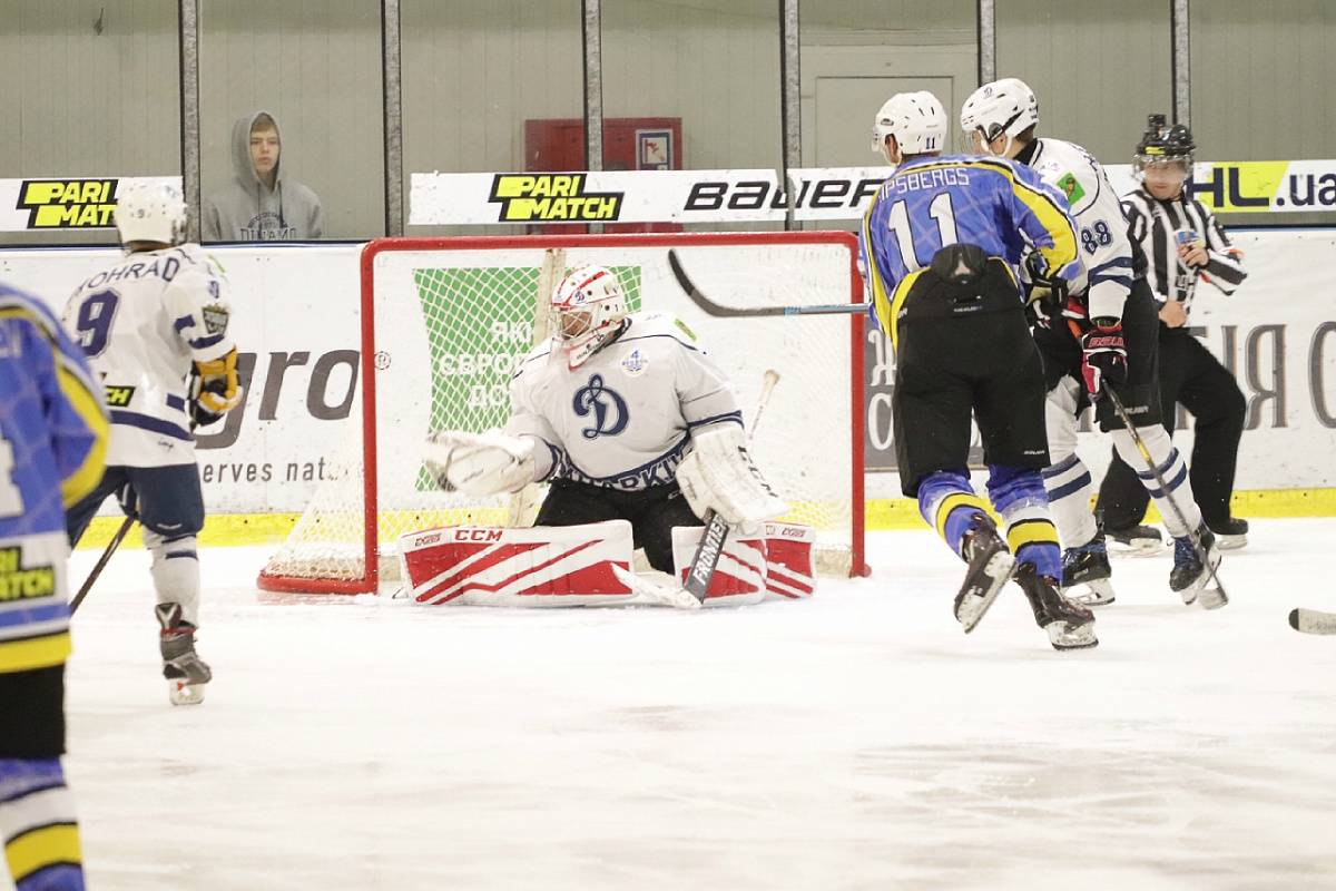 УХЛ. «Динамо» – «Днепр». Видео трансляция 