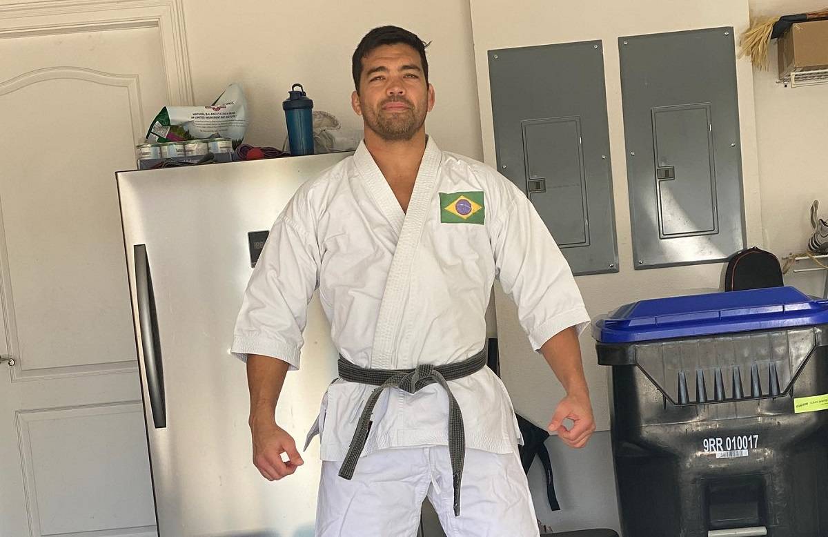 Екс-чемпіон UFC дав пораду каратистам, які бажають перейти в MMA