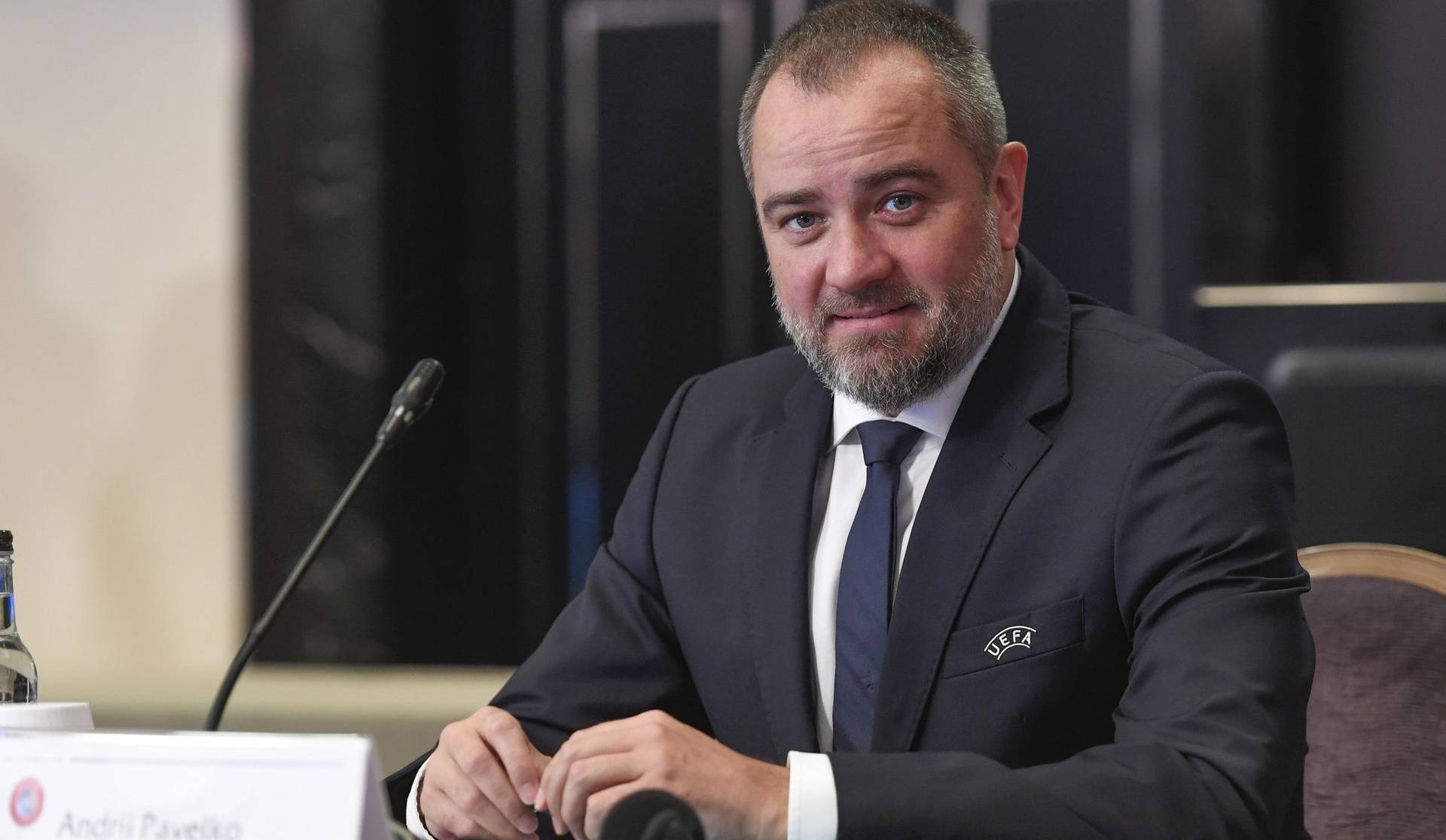 Відомо, у кого в УАФ право підпису за відсутності Павелка
