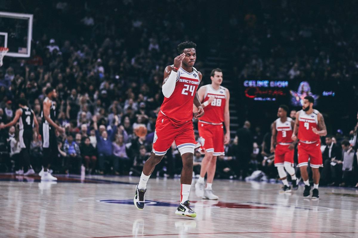 «Сакраменто» без Леня победил «Сан-Антонио», «Детройт» без Михайлюка уступил