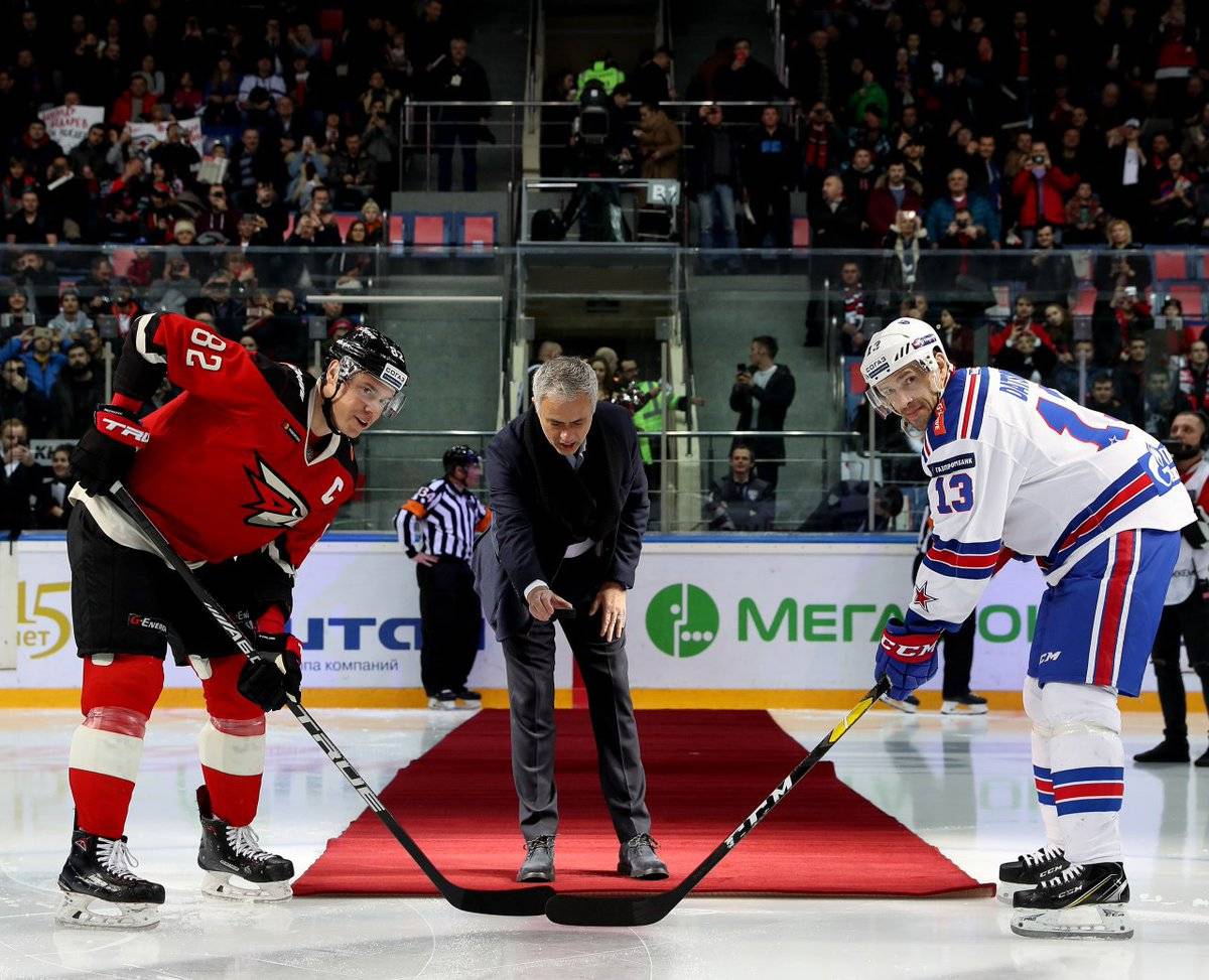 «Металлург» победил лидера Востока, СКА не смог забить во втором матче подряд