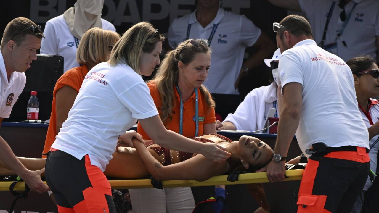 FINA не дозволила американській синхроністці брати участь у фіналі хайлайта ЧС-2022 після втрати свідомості під час турніру