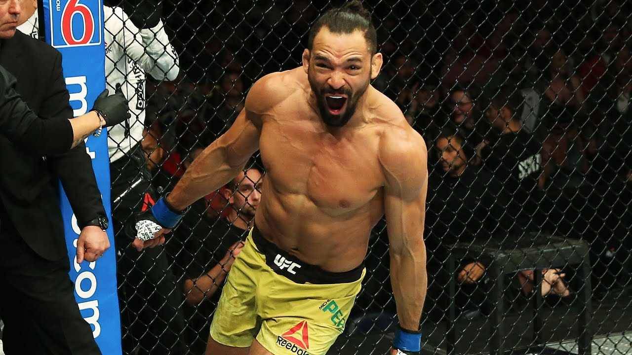 Один із найяскравіших бійців UFC отримав бій у березні з Олексійчуком