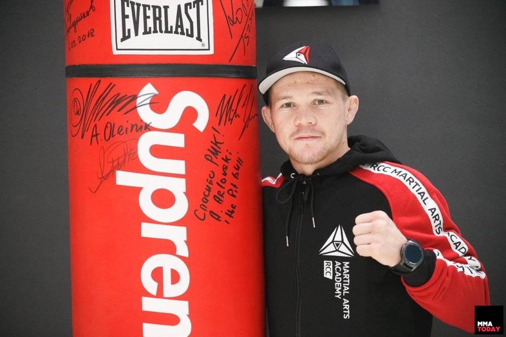 Петр Ян посоветовал Емельяненко «бухать незаметно»