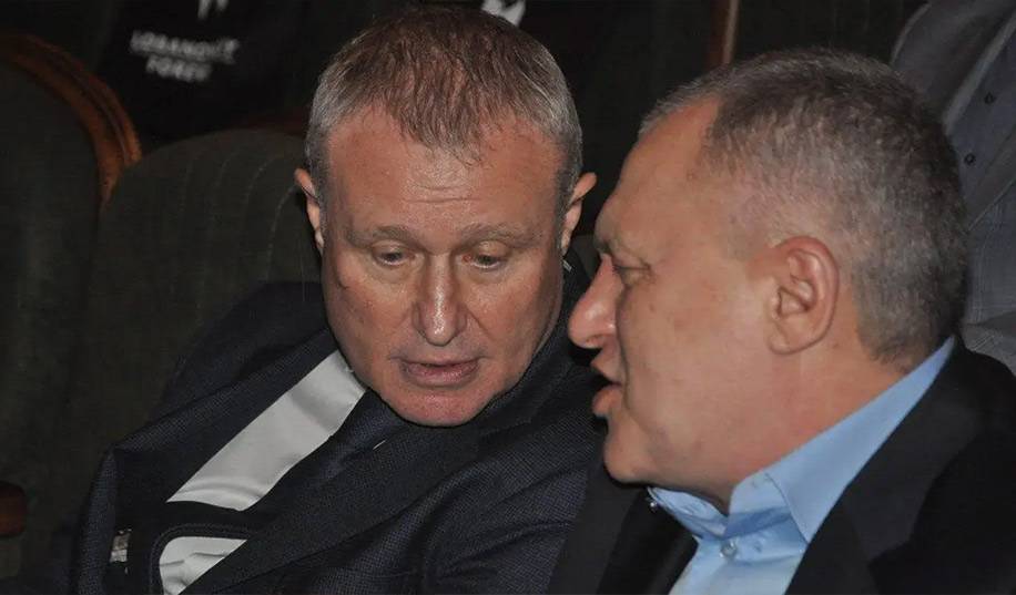 Ультрас Динамо розкритикували Суркіса за підтримку УПЦ МП