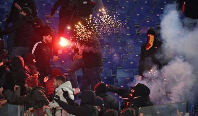 Перед матчем Лаціо та Роми не обійшлося без заворушень