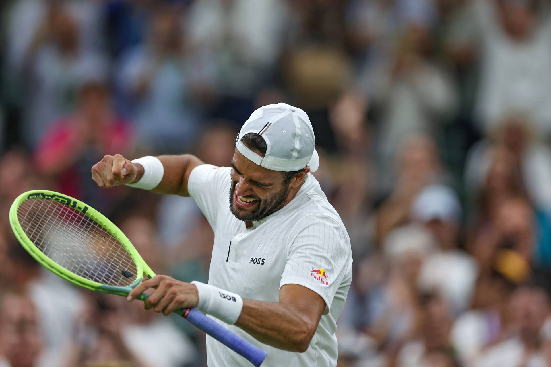 Берреттини неожиданно обыграл олимпийского чемпиона и вышел в 1/8 финала Wimbledon