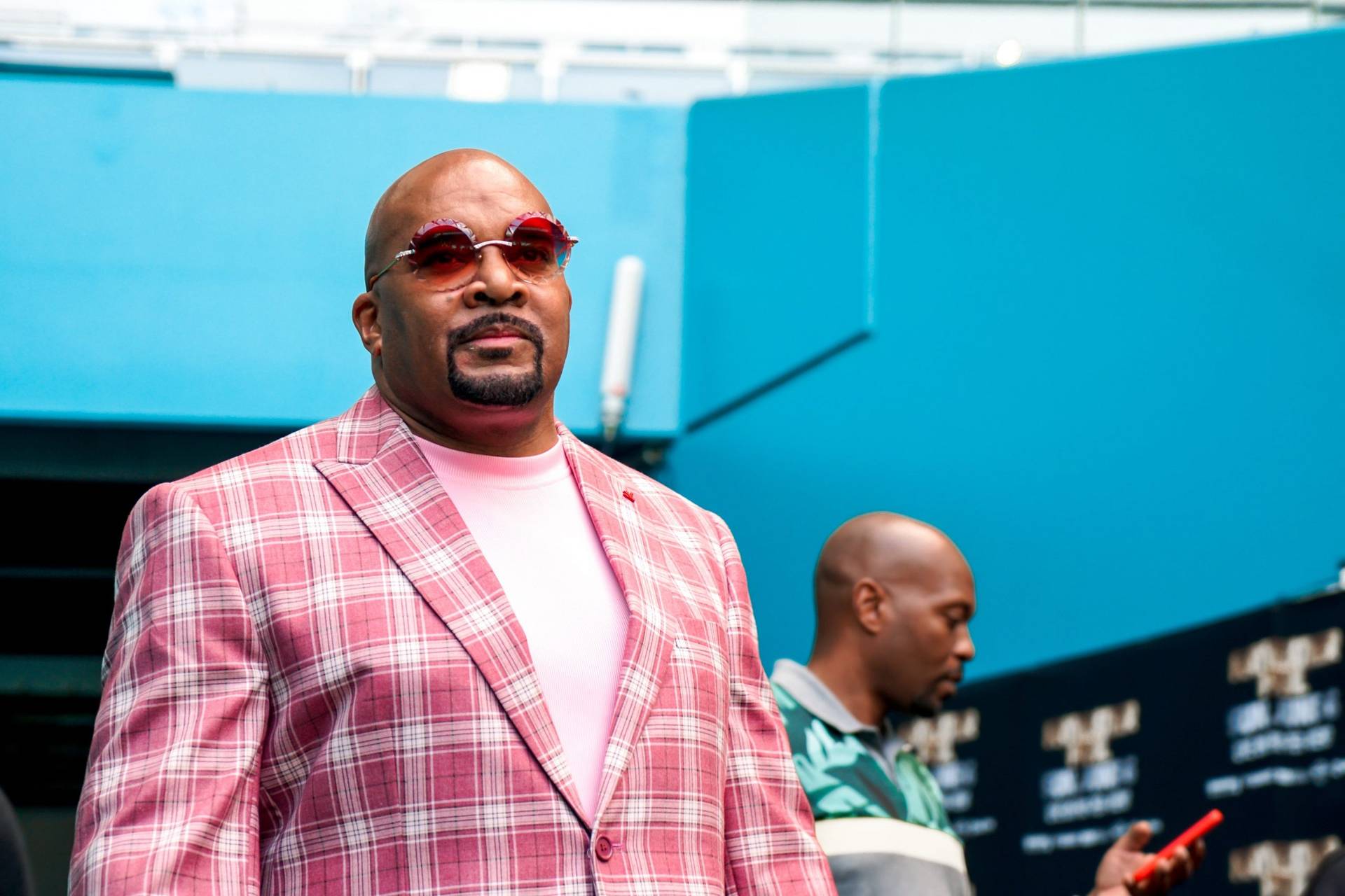 Директор Mayweather Promotions: «Камбосос сделал свое дело и заработал денег»