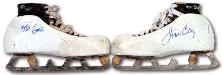 Коньки участника «Чуда на льду» продали за сумасшедшие деньги