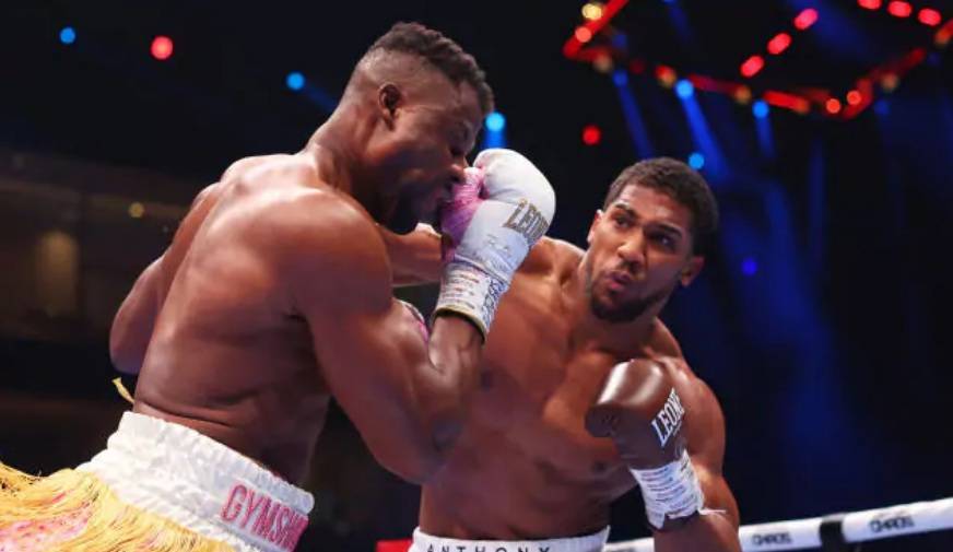 Екстренер Джошуа назвав поєдинок, який хоче побачити