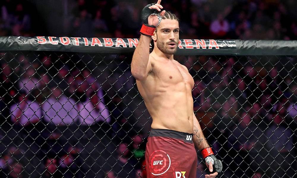 Из UFC уволили Теодору, Рейеса, Шелтона и Голма