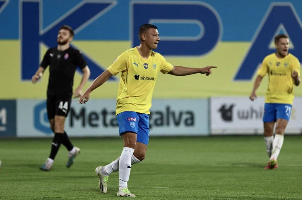 Екс-форвард Шахтаря назвав причини відходу з донецького клубу