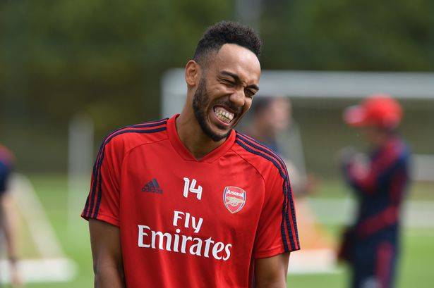 Обамеянг убежал в туалет во время матча с «Брайтоном»