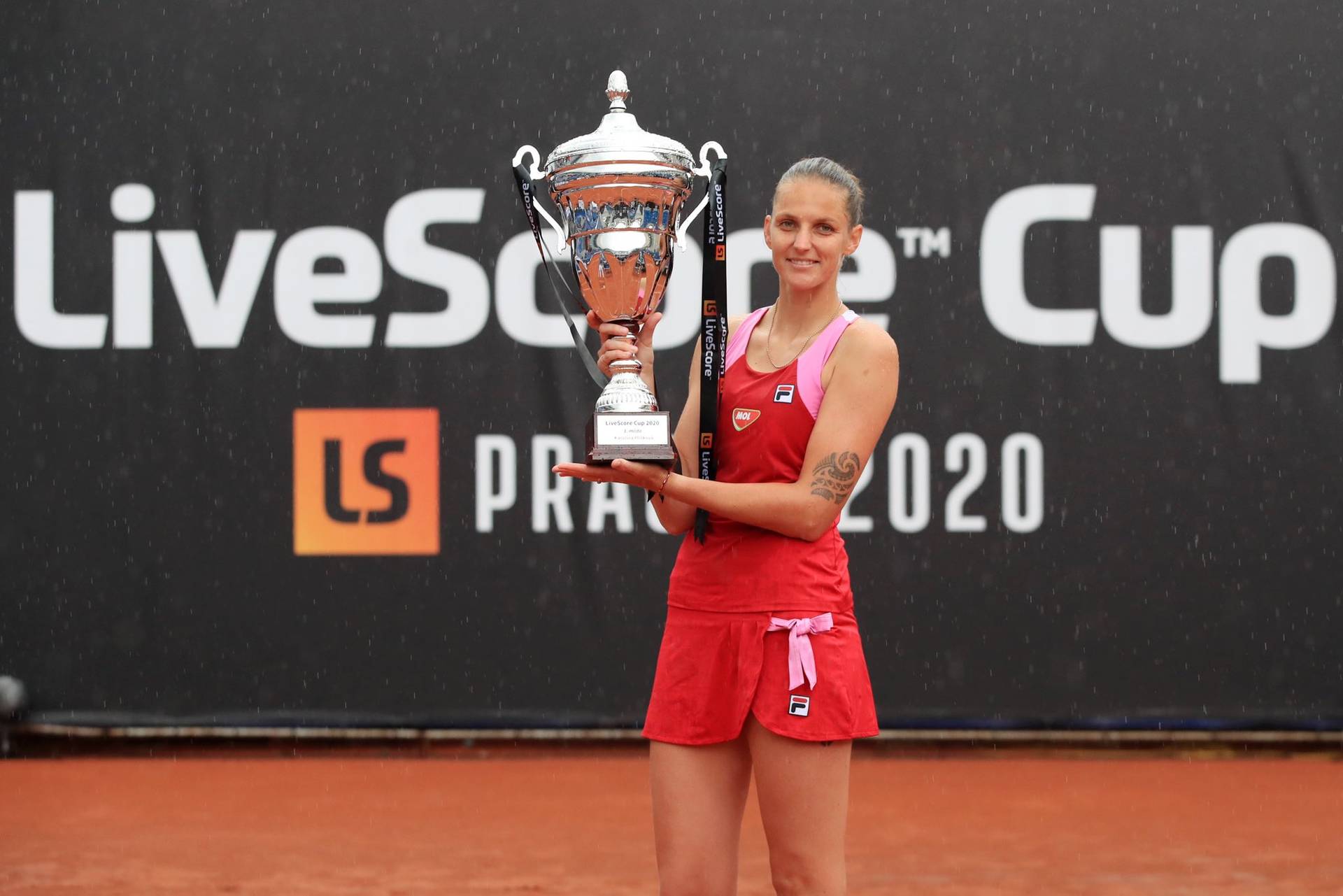 Плишкова выиграла выставочный турнир в Праге
