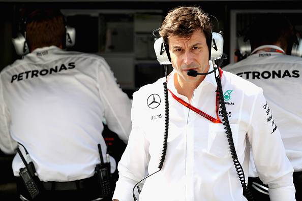 Вольфф: «В следующем году освободятся Феттель и Алонсо»