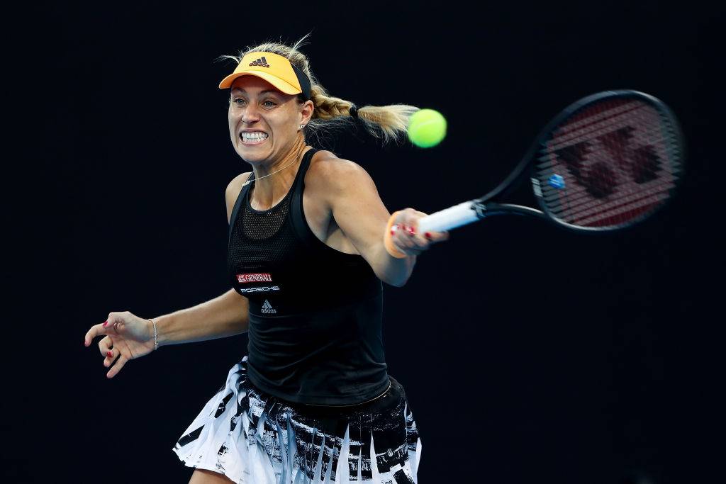 Кербер досрочно завершила сезон