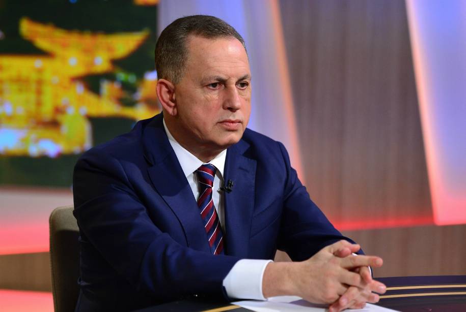 Борис Колесніков запропонував використовувати рядок з вірша Шевченка на формі збірної України