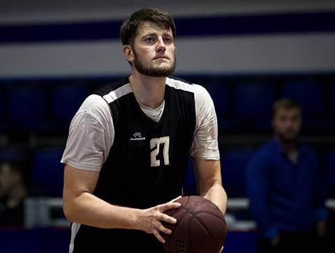 Украинский центровой продолжит карьеру в Литве