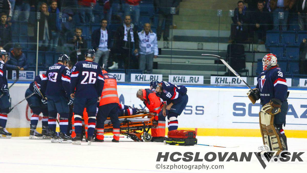 Видео чудовищного фола на бывшем капитане ХК «Донбасс»