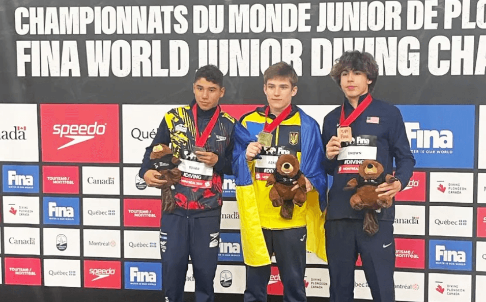 Кирило Азаров – чемпіон світу-2022 зі стрибків у воду серед юніорів 