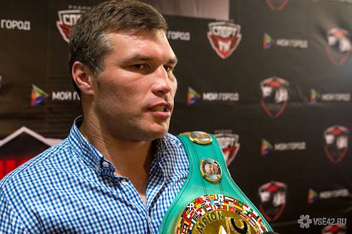Екс-чемпіон: « Усик буде фаворитом в бою з Ф'юрі »