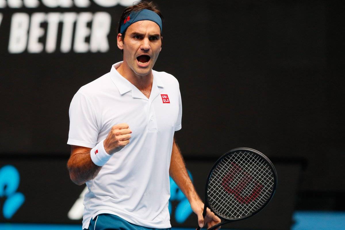 Федерер в непростом матче пробился в третий раунд Australian Open