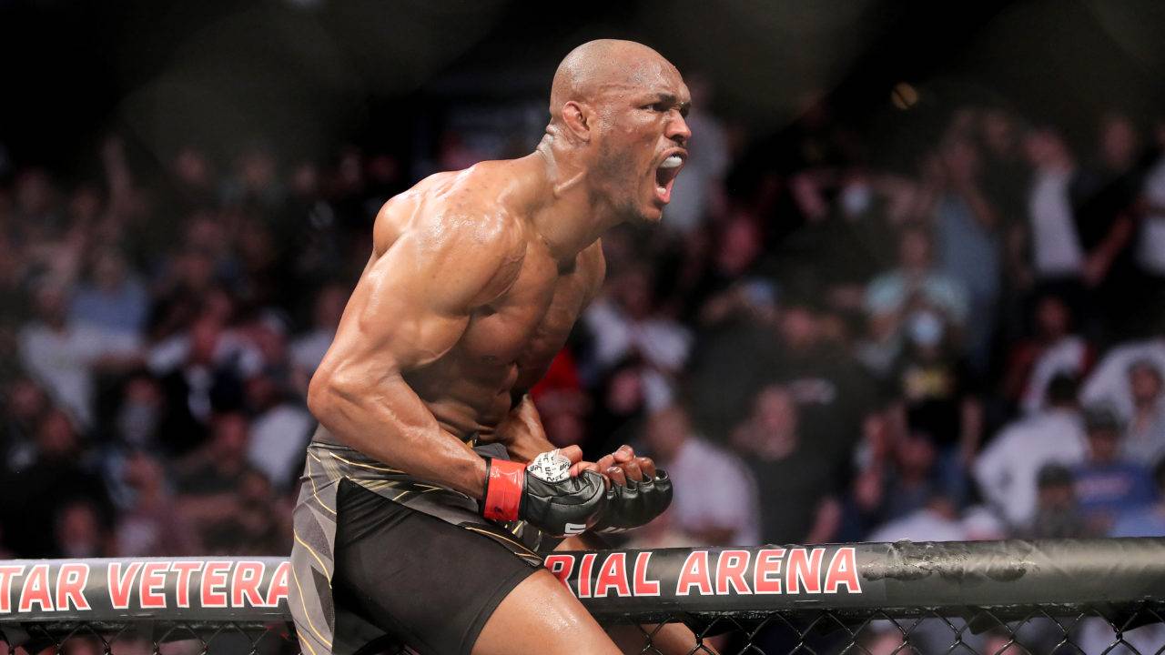 Титулу UFC в напівсередній вазі йому мало. Усман може незабаром змінити дивізіон