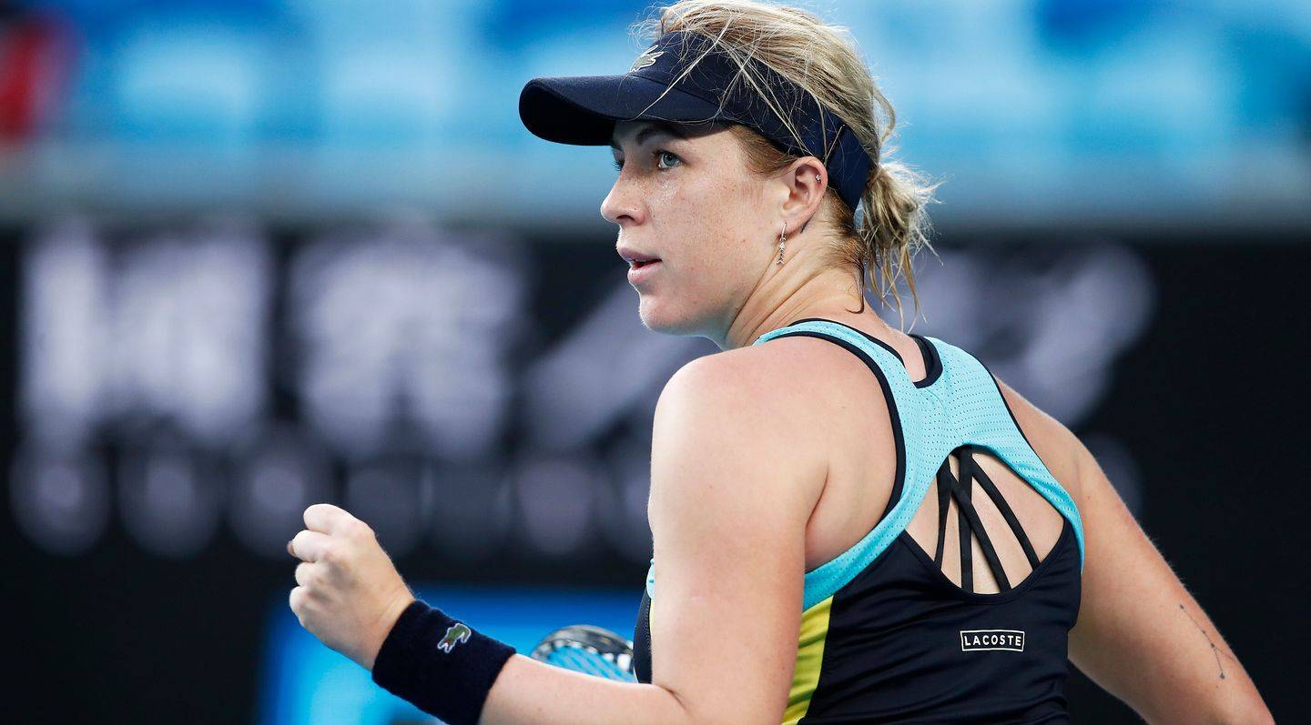 Павлюченкова обыграла Кербер и встретится в 1/4 Australian Open с Мугурусой