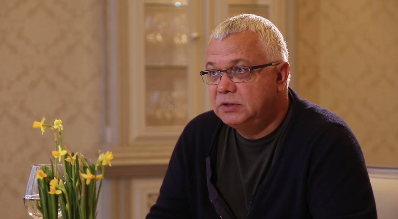 Сапронов: « Контактів – мінімум, дистанція – максимум »