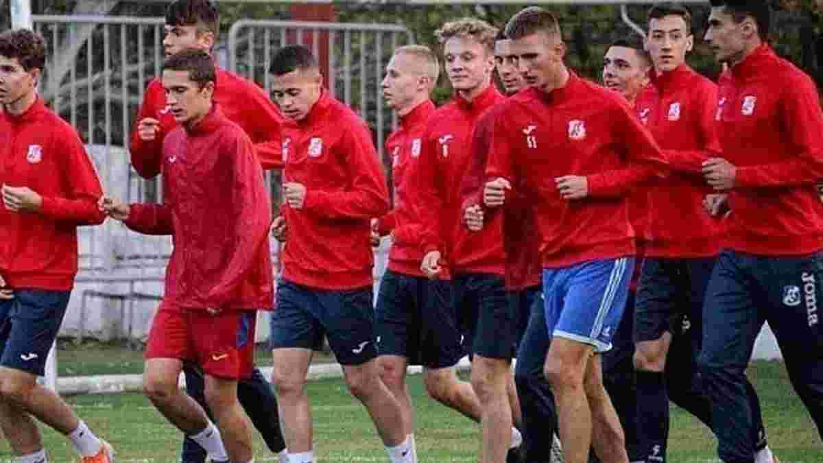 Клуб Другої ліги залишився без гравців і тренера