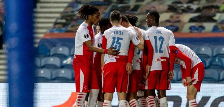 « Славія » відкидає звинувачення Джеррарда в расизмі. Представники UEFA були в шоці від дій Камару після матчу