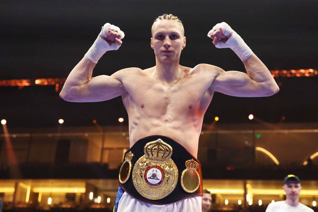 Лапин нокаутировал Пудивитра и завоевал титул WBA Continental