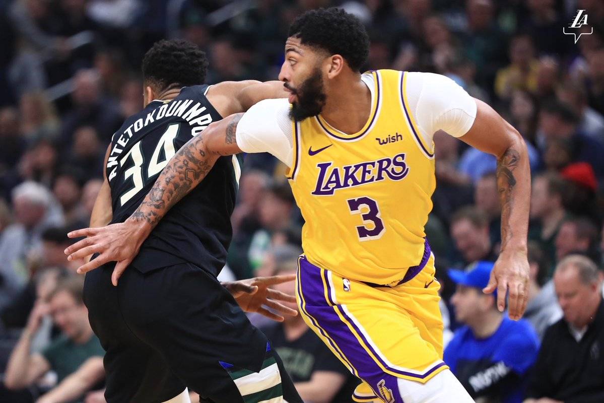 Дичайший томагавк Дэвиса – момент дня в НБА