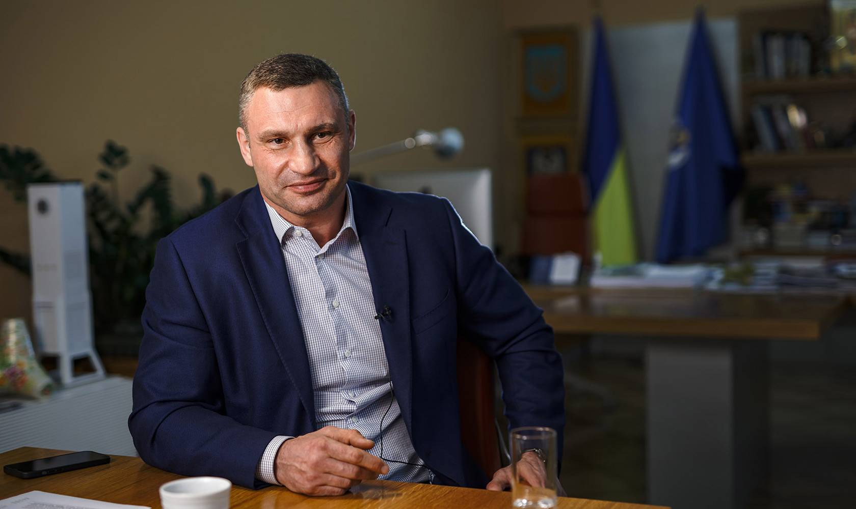 Тренер Берінчика розповів, за яку суму були продані шорти та футболка з автографом Віталія Кличка