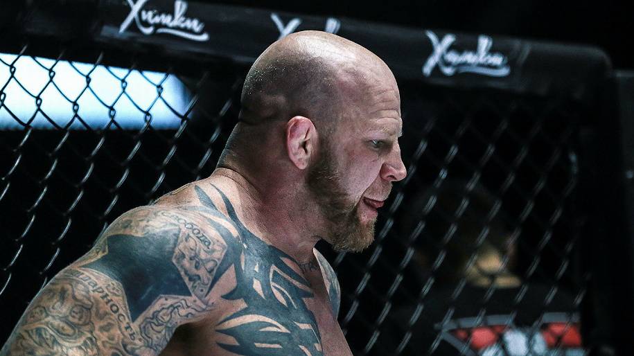 Скандальный ветеран MMA Джефф Монсон завершил карьеру