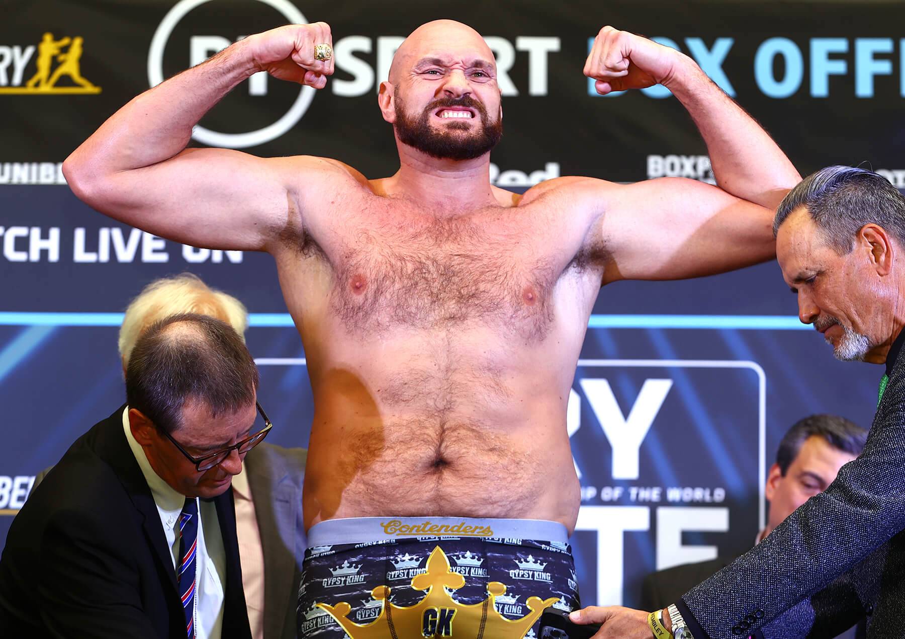 Колишній спаринг-партнер Усика закликав WBC позбавити Ф'юрі титулу