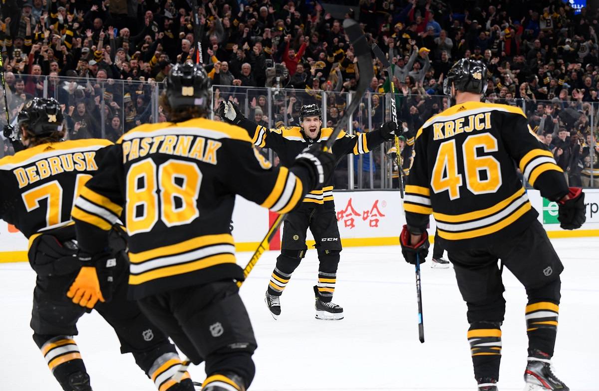 «Бостон» с трудом победил «Миннесоту», «Нью-Джерси» разгромил «Детройт»