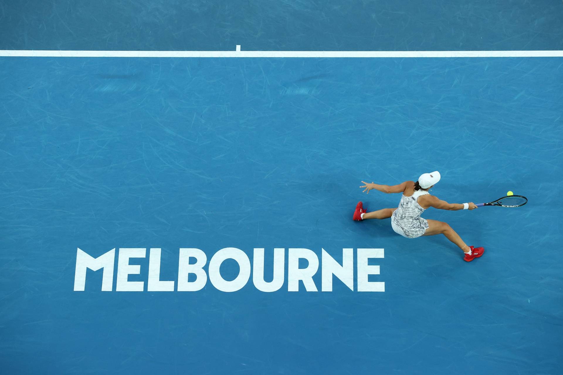 Камбэк во втором сете. Видеообзор финала Australian Open у женщин