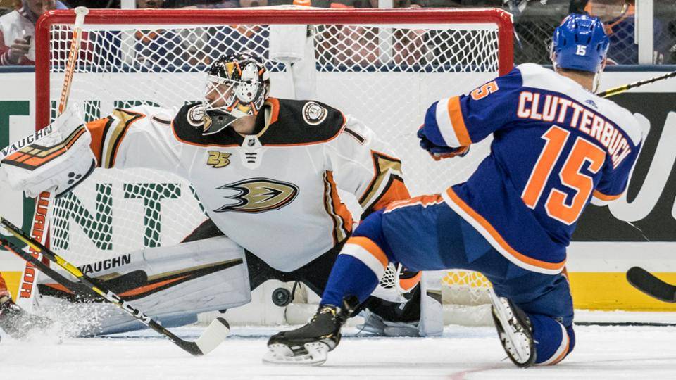 «Айлендерс» всухую обыграли «Анахайм» и продлили победную серию до пяти матчей