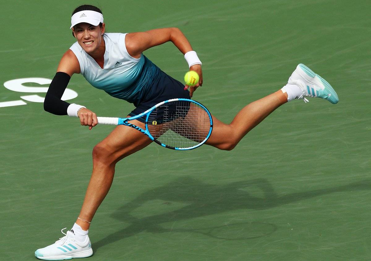 Мугурса на отказе Серены Уильямс пробилась в четвертый круг турнира в Индиан-Уэллсе