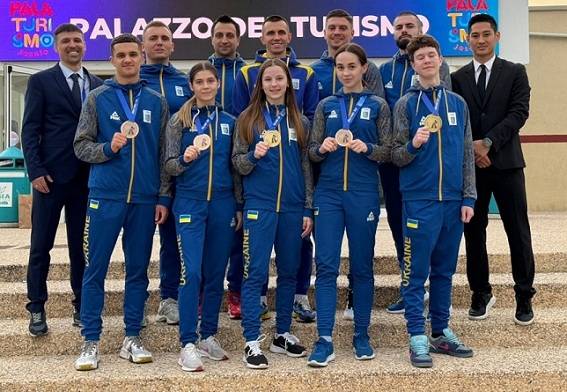 Украинские каратисты завоевали пять медалей на чемпионате мира