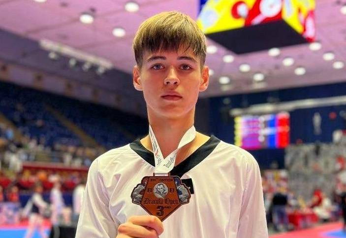 Українські тхеквондисти виграли п'ять медалей на турнірі у Румунії