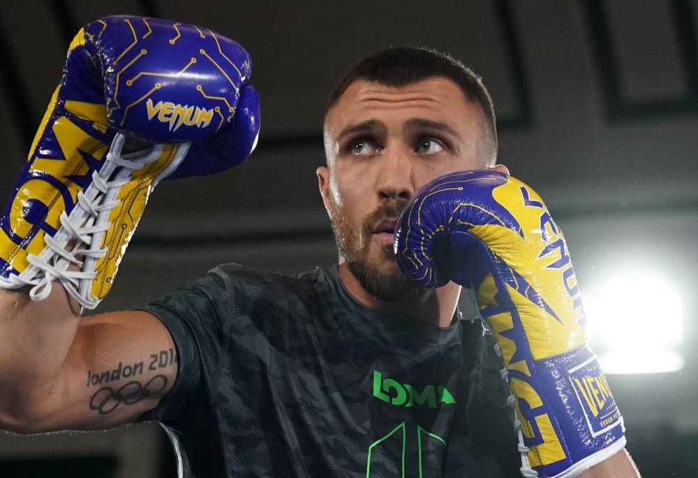 Ломаченко: « Камерун просто переоцінив свої можливості в бою з Накатані »