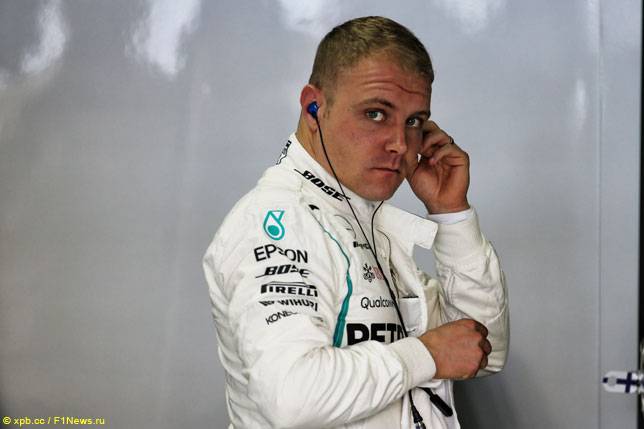 Боттас доехал до российской границы на велосипеде