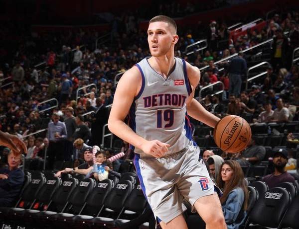 Михайлюк – один из лучших в составе «Детройта»: 13 очков и 4 передачи в матче против «Сиксерс»
